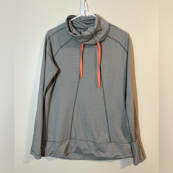 Avalanche Tops - Avalanche Pullover with Orange Accents, sz XL